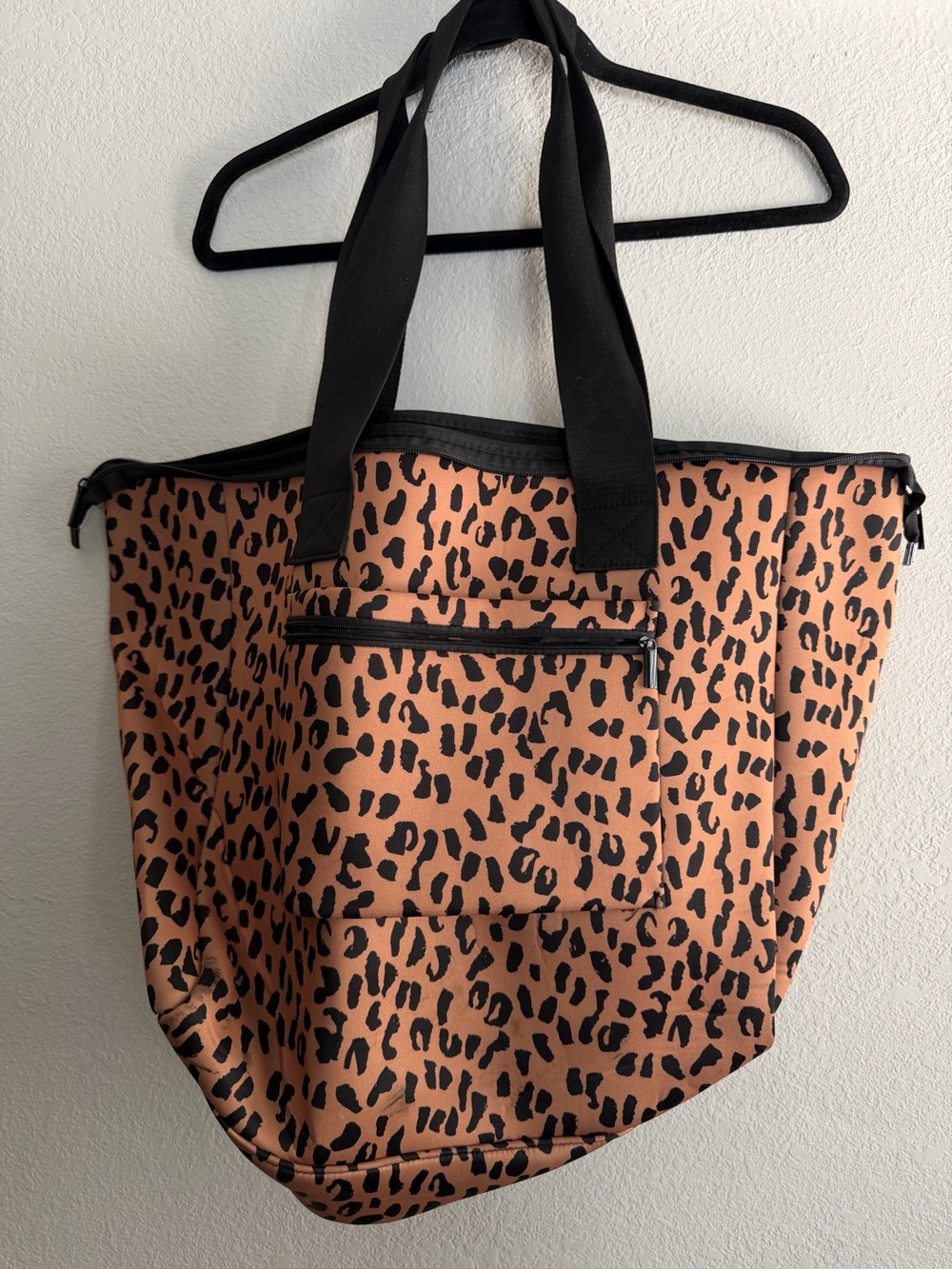 Leopard Print Tote Bag in Tan and Black - Everyday Chic